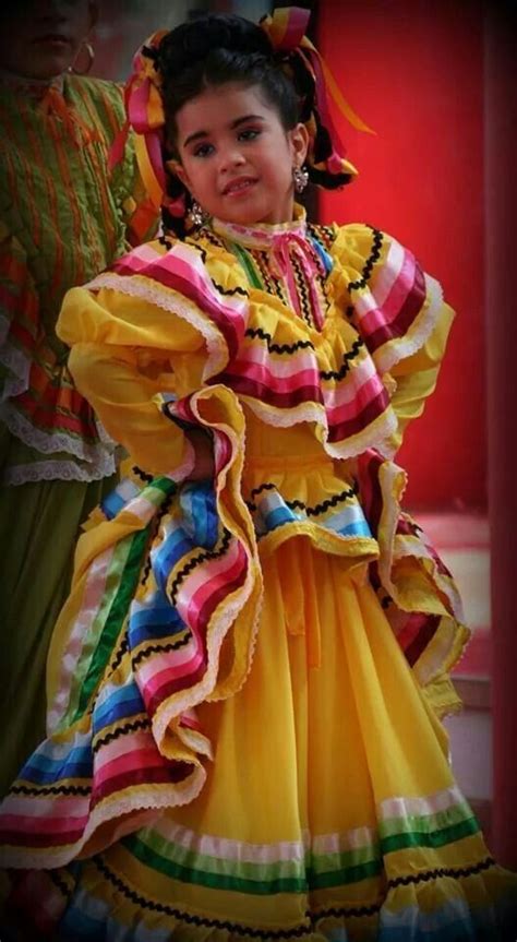 Pin By Cpinedo On Mex Indep Day Traditional Mexican Dress Mexican