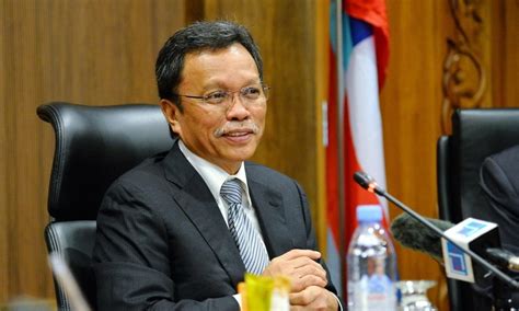 Chief minister datuk seri mohd shafie apdal said this includes the possibility of adopting housing initiatives implemented in the peninsula in sabah.nstp/malai rosmah tuah. Bukan Tun Mahathir cadang nama saya sebagai PM - Shafie ...