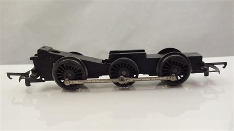 X548 Hornby Triang Rolling Chassis 0 6 0 Jinty With Plastic Drive Gear