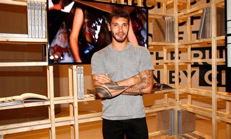 Stefano de martino è stato paparazzato di nuovo con mariacarla boscono, sua presunta nuova fiamma. Stefano De Martino, una nuova fiamma? Chi è Mariacarla ...