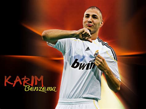 Karim benzema is a french professional footballer who plays as a striker for spanish club real madrid. Karim Benzema hd Wallpapers 2013