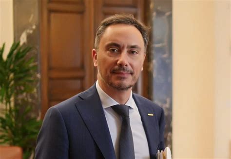 Per questo sono stati assolti dal reato di ostacolo alla vigilanza l'ex presidente giuseppe fornasari. La Popolare di Bari non farà la fine di Banca Etruria. Ma ...