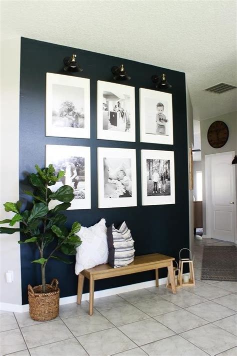 32 Stylish And Chic Modern Gallery Walls Digsdigs