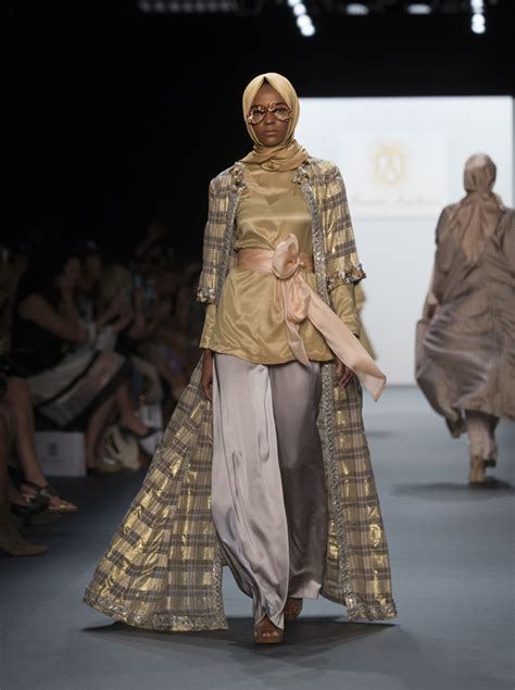 Muslim Designer Makes History With All Hijab Collection At Nyfw