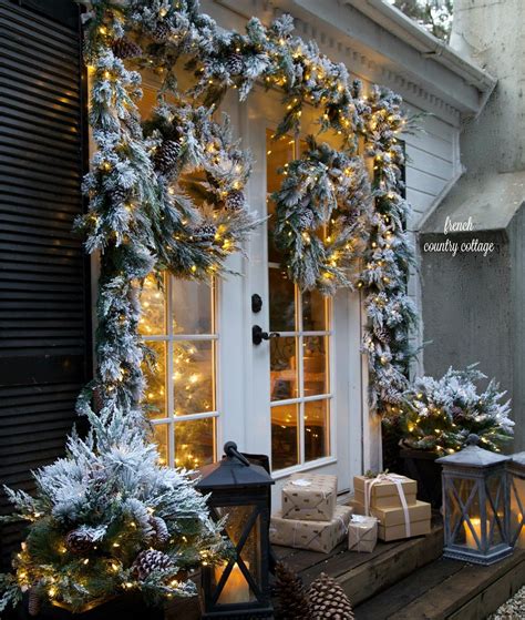 Amazing 40 Adorable Outdoor Christmas Decorations To Copy Right Now