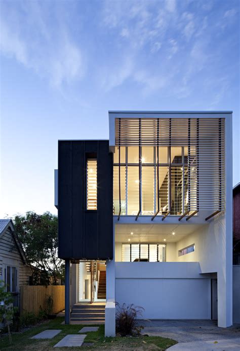 Small Street House Base Architecture Archdaily