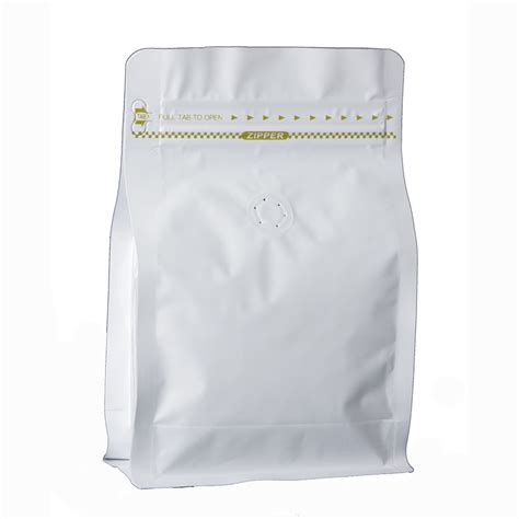 During exploration, we learn much from experience, and learn how the wild luwak animal in nature. Maharaja Coffee Roaster Jakarta - Wanted Pack