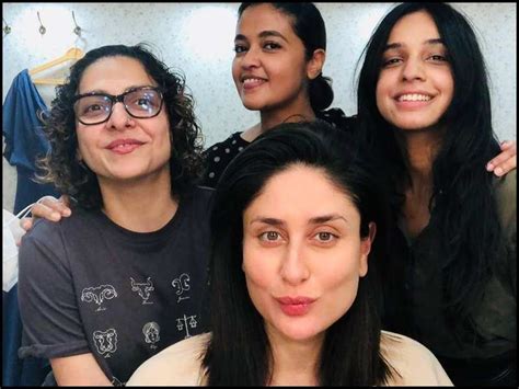 Mom To Be Kareena Kapoor Khan Shares A Stunning Picture With Team As