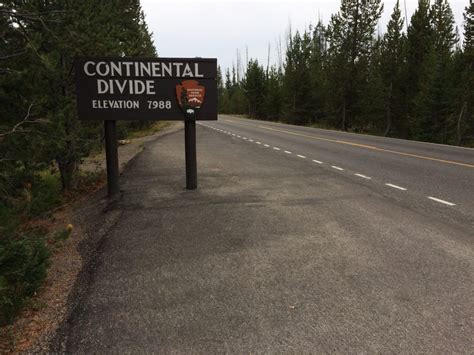 Where Does The Continental Divide Cross Wyoming Hwyco