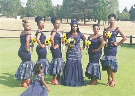 tswana bride and bridesmaids in beautiful shweshwe dresses clipkulture