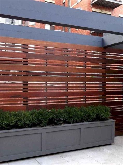 This lattice privacy fence project was such a great addition to our back patio. 55 Easy and Cheap Privacy Fence Design Ideas - DoMakeover ...