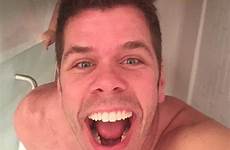 son shower perez hilton young his bathing backlash online posting parents snap wrong children family sparks after bathtime while scroll
