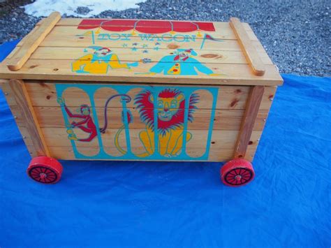 Fun Colorful Vintage Rolling Wood Toy Box Chest Circus Wagon Clowns