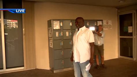 man wrongfully convicted of 1988 crime released from jail after serving 34 years wsvn 7news