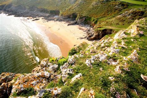 11 Secret Caves In Wales That Are Truly Enchanting Once You Find Them