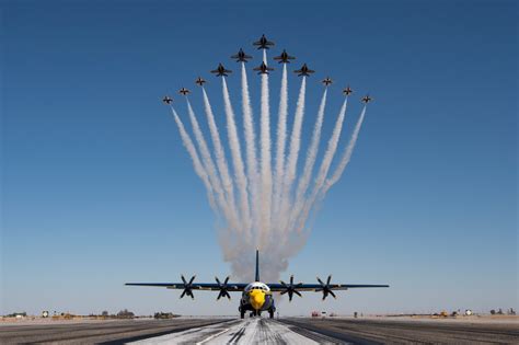 Thunderbirds Blue Angels Perform Super Delta