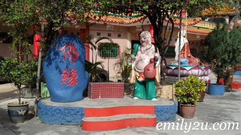 This temple is quite different from its neighbours. Ling Sen Tong (Ipoh Cave Temple)- From Emily To You