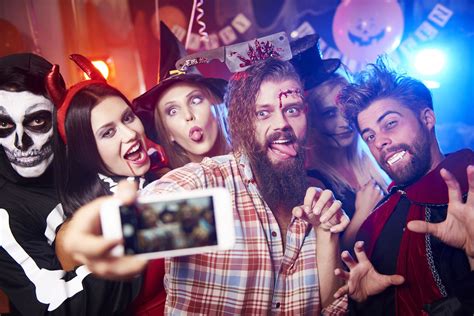 38 Free And Fun Halloween Party Games For Adults