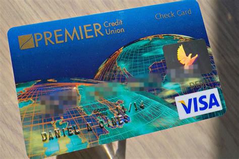 But in some currencies, there might be a tiny difference. Visa vs MasterCard - Difference and Comparison | Diffen