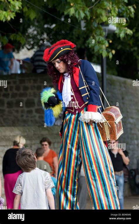 Clown Stilts Hi Res Stock Photography And Images Alamy