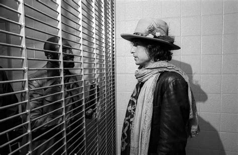 Bob Dylan Visits Rubin Hurricane Carter Rahway State Prison Nj