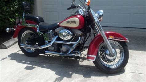Most model series are limited to a narrow range of engine sizes. 1986 First year Heritage Softail, FLST, original paint, NICE!