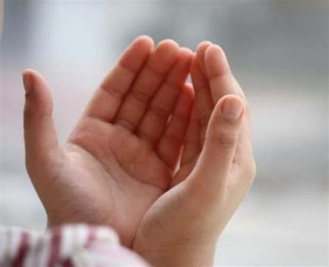 Menengadah Gambar Tangan Berdoa Islam Kumpulan Gambar Orang Berdoa