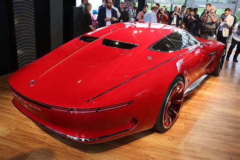 Vision Mercedes Maybach 6 Looks Back At The Future
