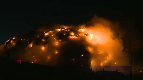 Stiri / incendiu club colectiv. VIDEO. Incendiu puternic în Cluj-Napoca