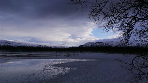 El Lago Helado De Prestvannet En Tromso Noruega El Coleccionista De