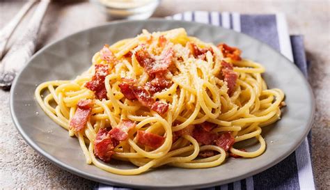 18 Receitas de Macarrão À Carbonara Diferentes Preparos Que Agradam