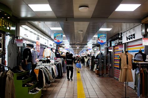 Jeju Chilsung Fashion Street And Jeju Jungang Underground Shopping