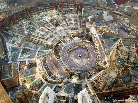 ﴿ الْحَجُّ أَشْهُرٌ وفي الأشهر الحرم يوم عرفة، ويوم النحر، ويوم القر، وأيام التشريق، وهي من أعظم الأيام عند الله. صور الحرم المكي , اجمل صور التقطت للحرم المكي - معنى الحب