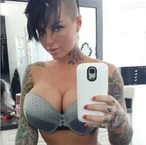 christy mack s injuries expert say what she needs to do to recover from attack hollywood life