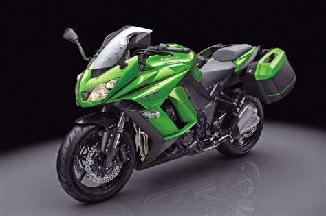 As for stopping power, the kawasaki versys 1000 tourer plus braking system includes double disc. Kawazaki revela Z1000 e Ninja 1000 Tourer 2014 - Memória Motor