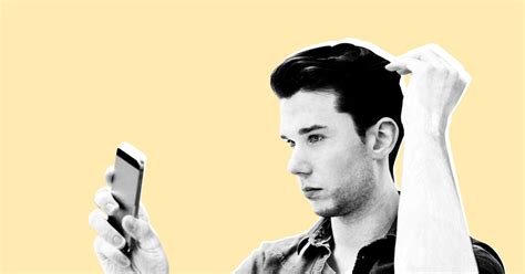 Men Who Post Selfies Are More Narcissistic