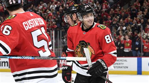 Facts and Figures: Kane ties longest point streak of season | NHL.com