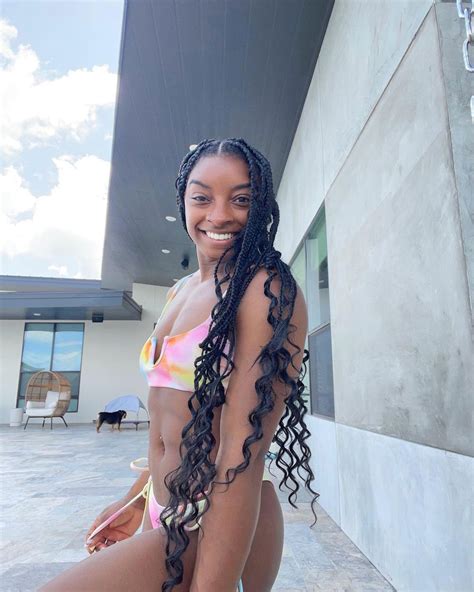 Simone Biles Enjoys Pool Day In Tie Dye Bikini After Olympics Us Weekly