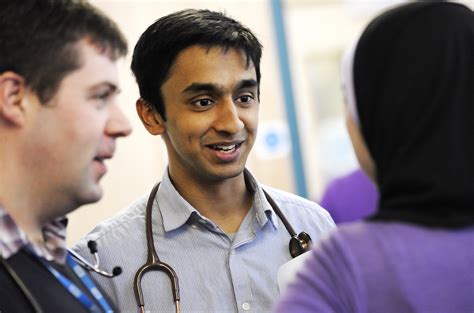Indian Doctors How To Get A Doctor Job In The Uk In The Nhs