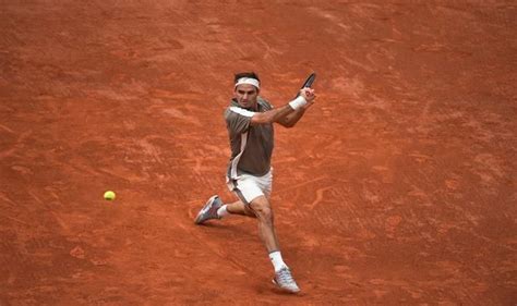 Usually, when uniqlo post product photos online, we've set to see what they actually look like in the real world, but this time federer has already been sporting some of the items during his geneva. French Open 2019, Roland Garros, Roger Federer, Angelique ...