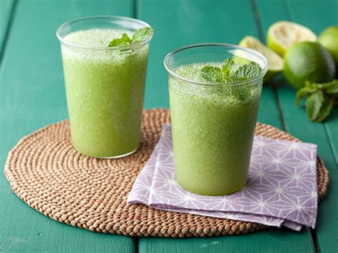 bobby flay s summer cocktails food network summer drink recipes frozen mojito food network