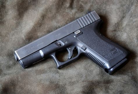 Why The Glock 19 Might Be The Worlds Best 9mm Pistol The National Interest