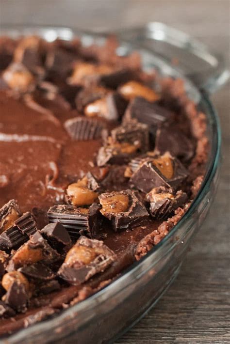 Vegan Chocolate Peanut Butter Cup Pie Bear Plate