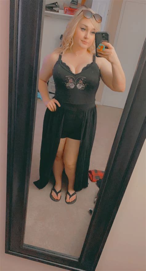 TW Pornstars MissNerdyDirty Twitter So In Love With This HotTopic Dress PM