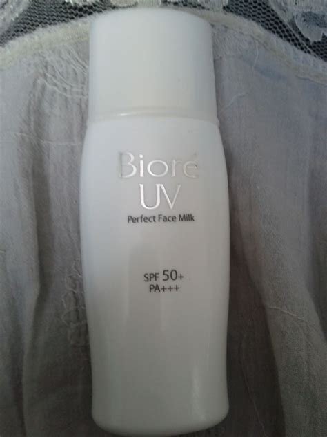 Our best seller biore uv perfect protect milk now comes in new variant with cooling sensation that's made ideal for this blazing hot weather. Pas-sosyal: Review: Bioré UV Perfect Face Milk