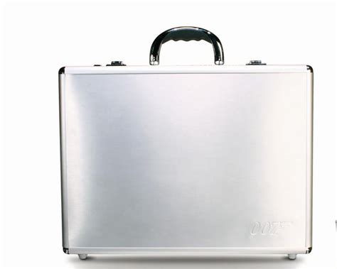 Samsonite And James Bond 007