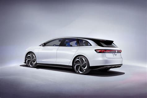 Volkswagen Id Space Vizzion The First Electric Suv Station Wagon