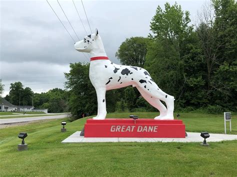He is also known as nightbandit31 on his dating profile, and under several faked electronic id's, one of them being bizi betiko. Plan a Pit Stop at These 20 Roadside Attractions in Indiana