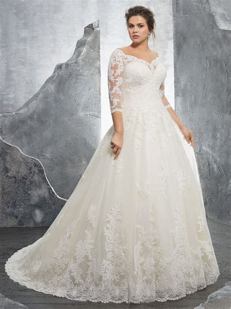 Sometimes a larger group of plus size clothing is subdivided into plus size, super size, extended size. 20 Gorgeous Plus-Size Wedding Dress You'll Love