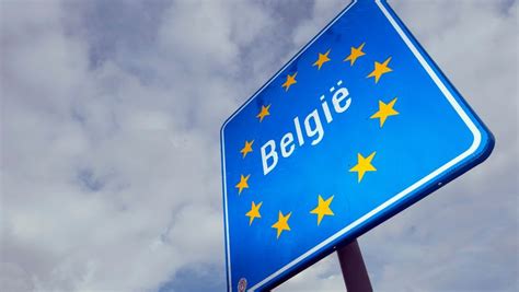 België is een federale staat, samengesteld uit de gemeenschappen en de gewesten. Grens met België weer open; markten grensstreek profiteren ...